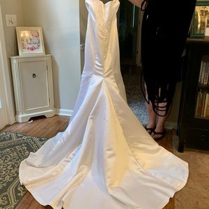 Brand New Wedding Dress